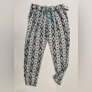 NWT Outrageous Women’s Harem Pants M Ikat Print 26” Inseam